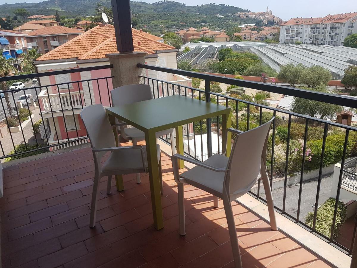 Studio Terrace