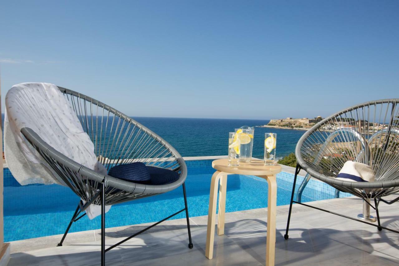 Superior Studio sea view private pool