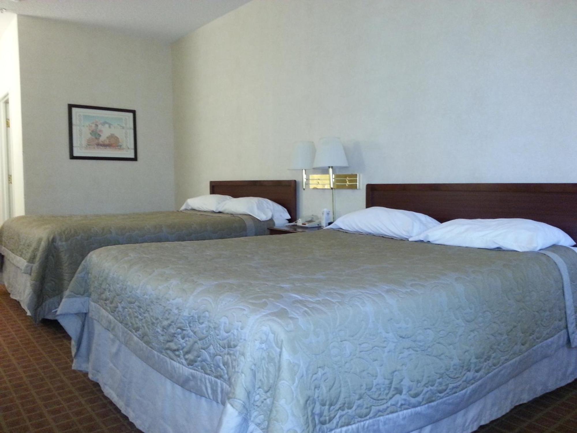 Superior Queen Room Three Queen Beds Non-Smoking