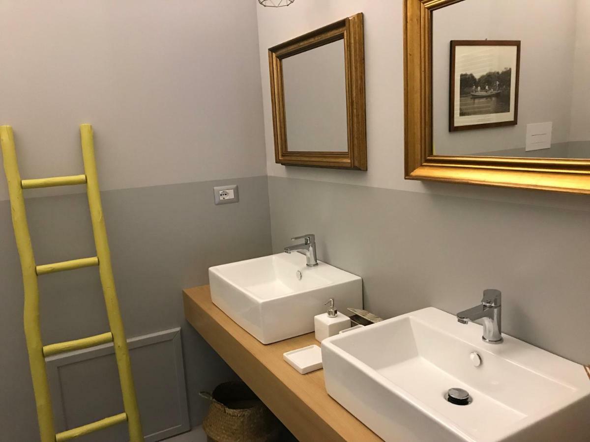 Triple Room Bathroom