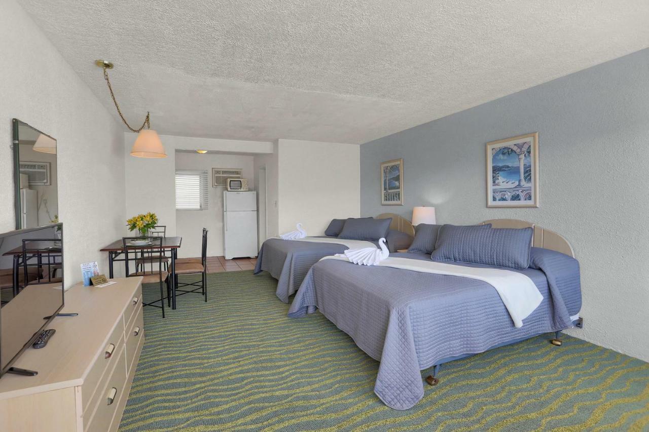 Family Queen Room