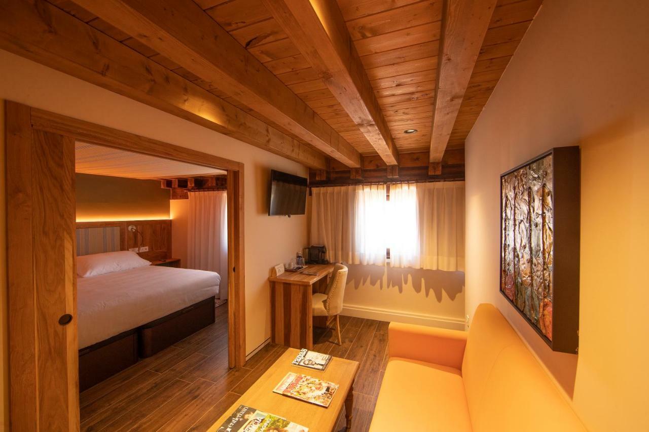 Deluxe Junior Suite