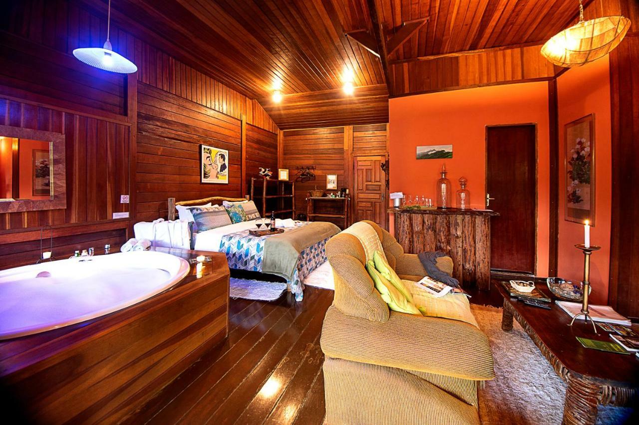 King Suite Spa Bath