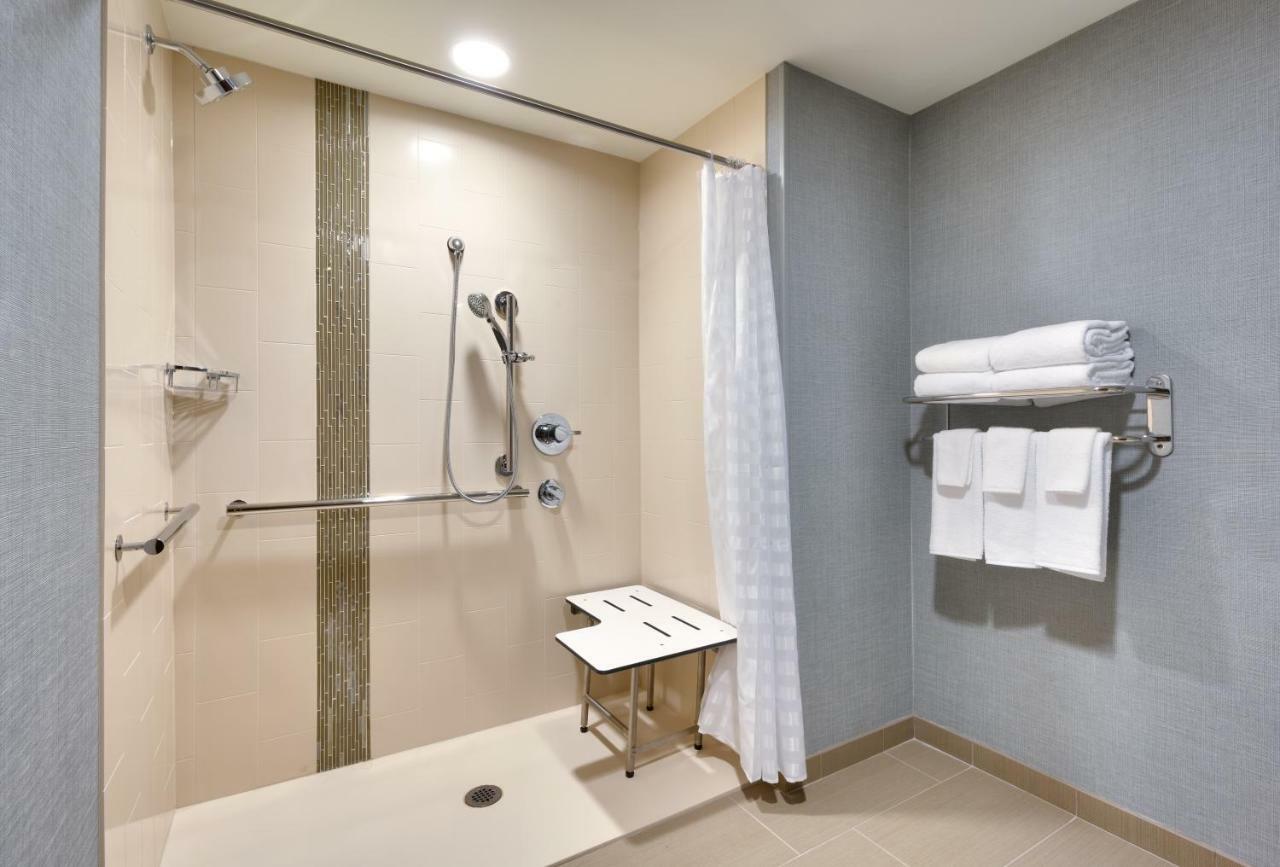 King Room Sofa Bed Shower Disability Access