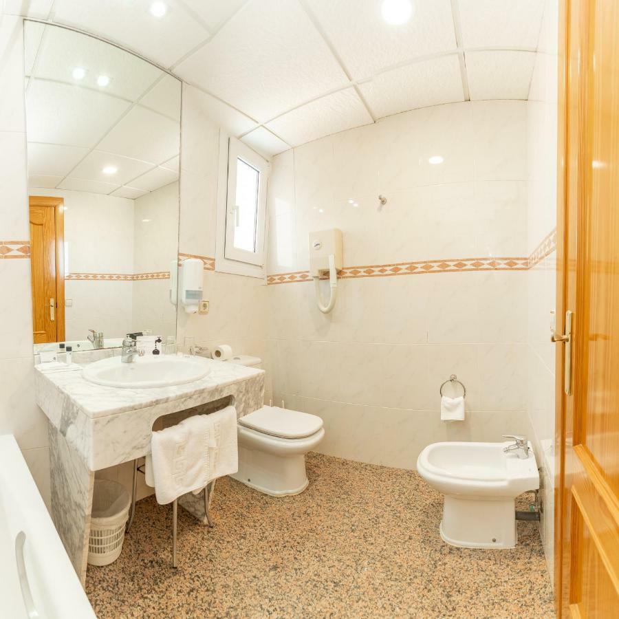 Economy Double or Twin Room