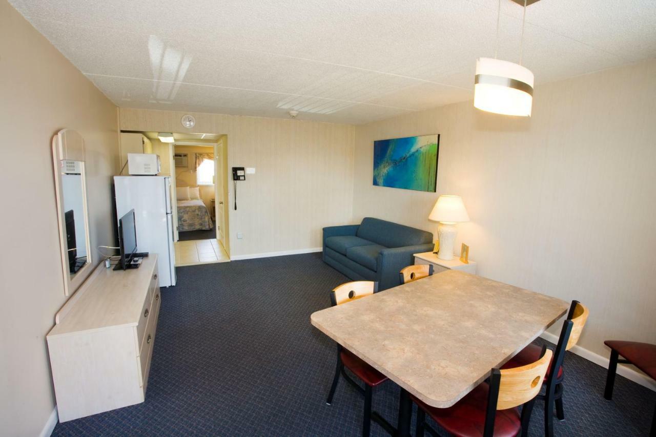 Efficiency King Suite