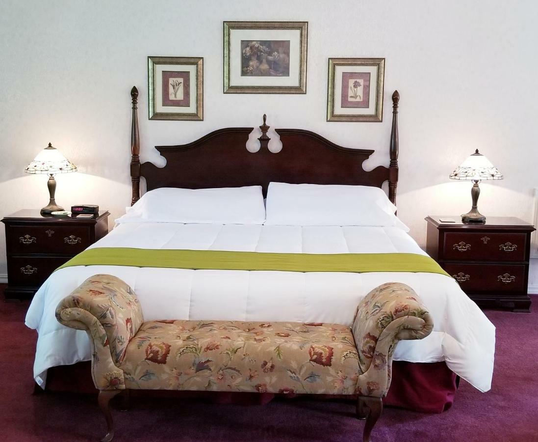 Abelia Cottage