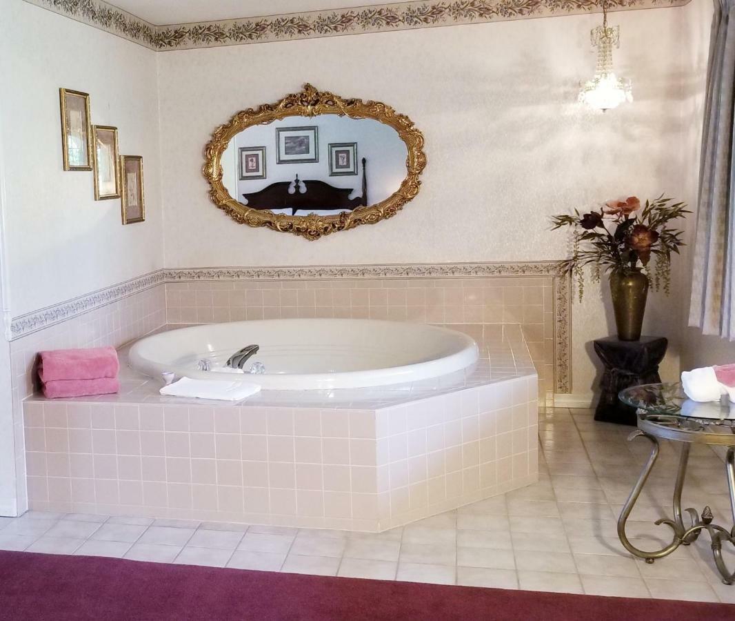 Abelia Cottage