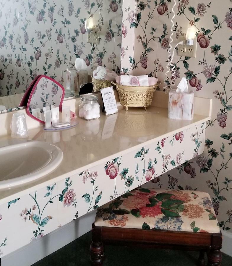 Magnolia Suite