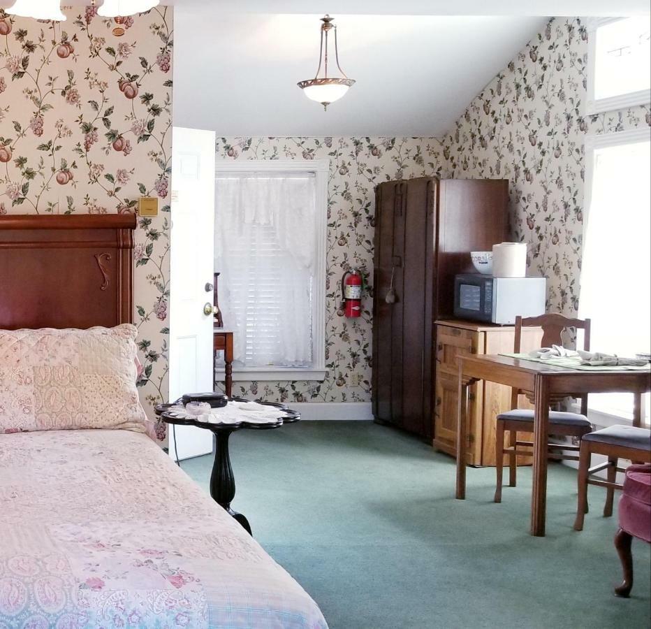 Magnolia Suite