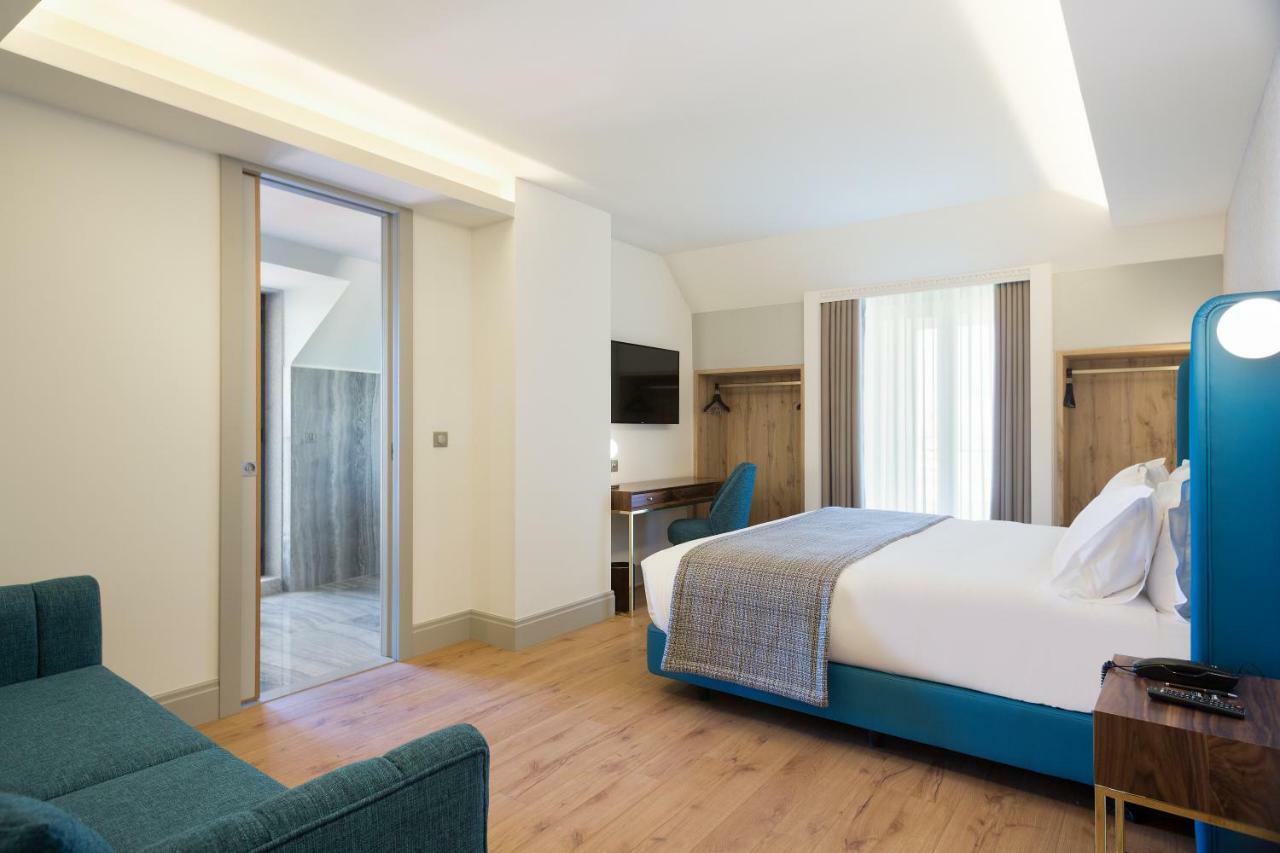 Quarto Duplo com Cama Extra