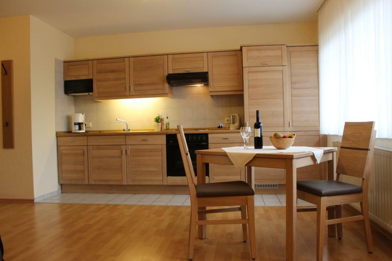 Apartment mit Balkon