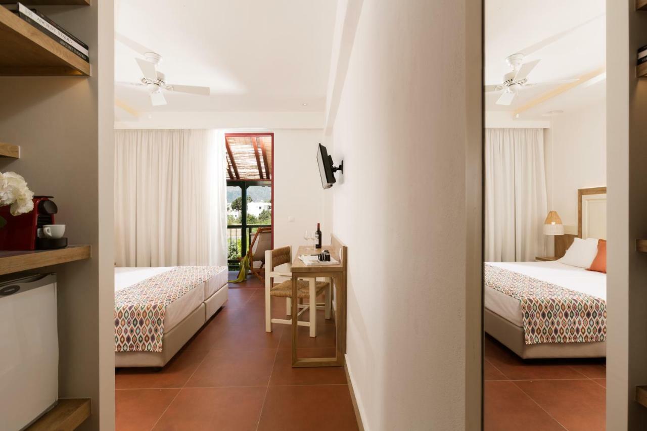 Superior Double or Twin Room City View