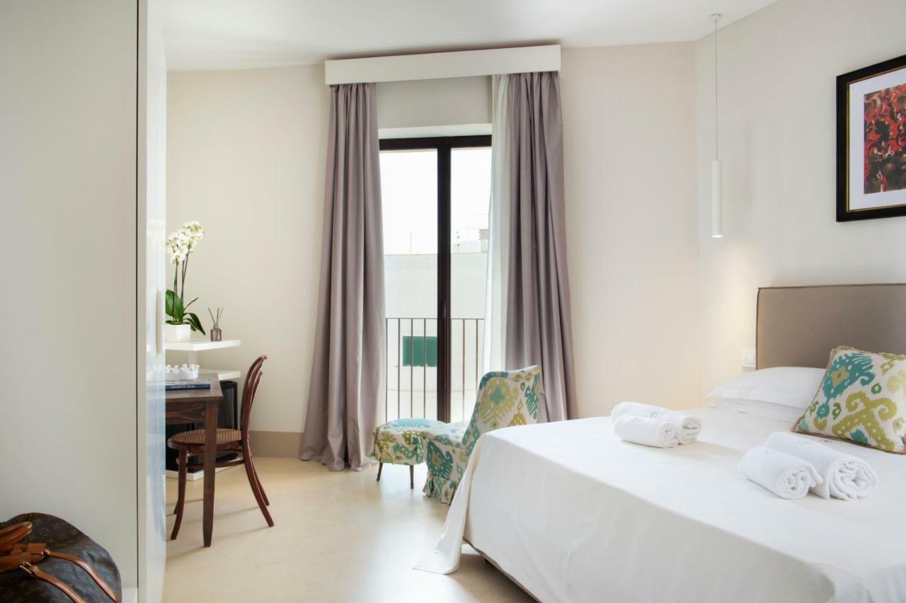 Classic Double Room Partial Sea View