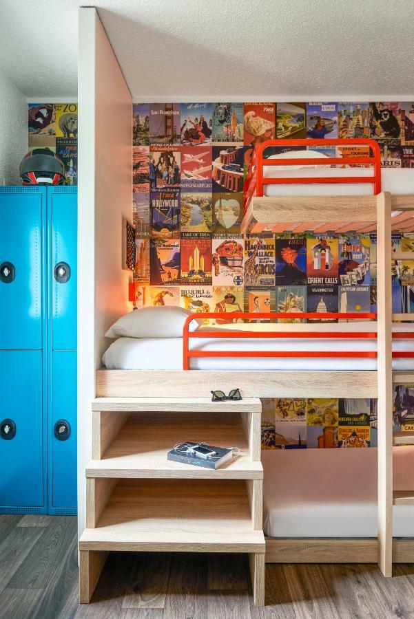 Cabrio Room