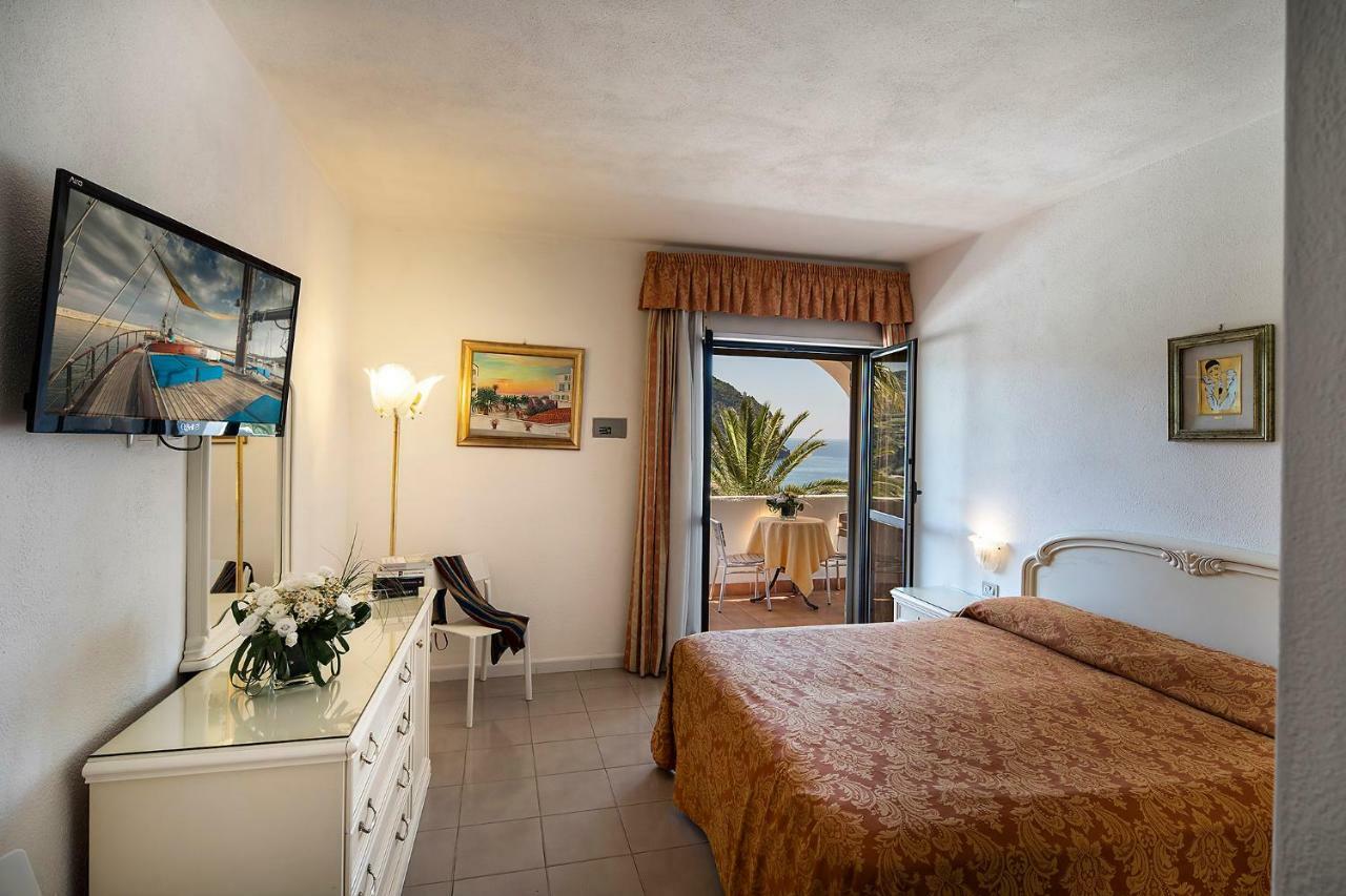 Twin Room Sea View