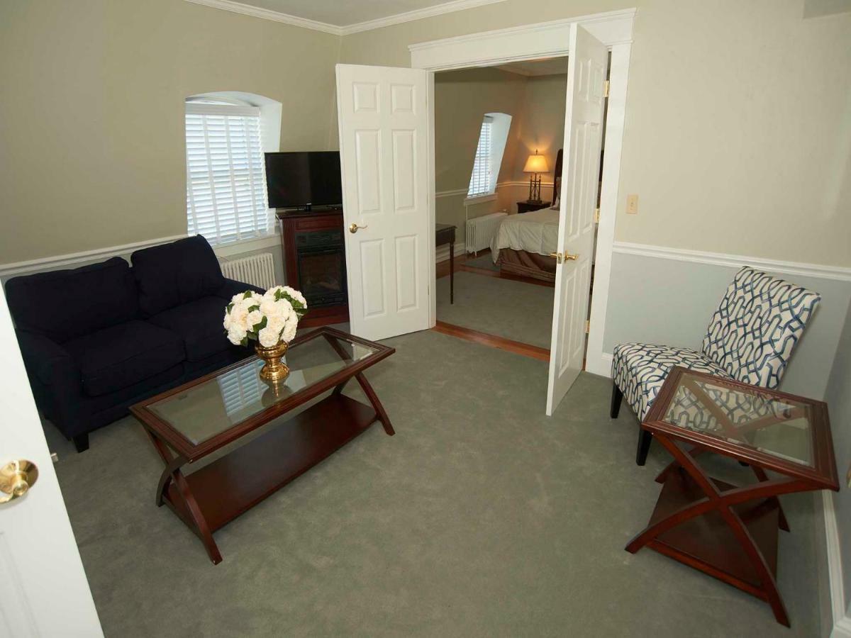 Two-Bedroom Suite