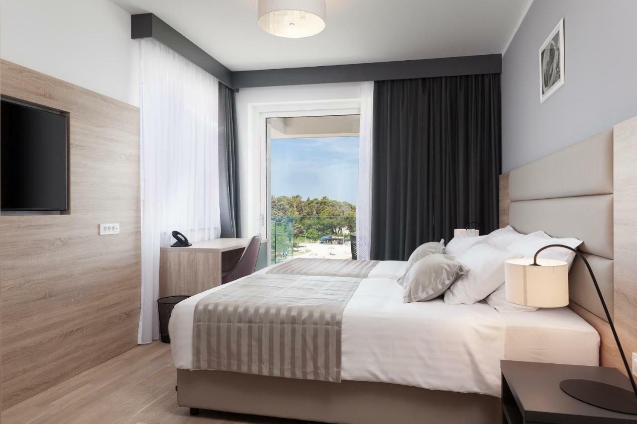 Deluxe Doppelzimmer mit Balkon und Meerblick