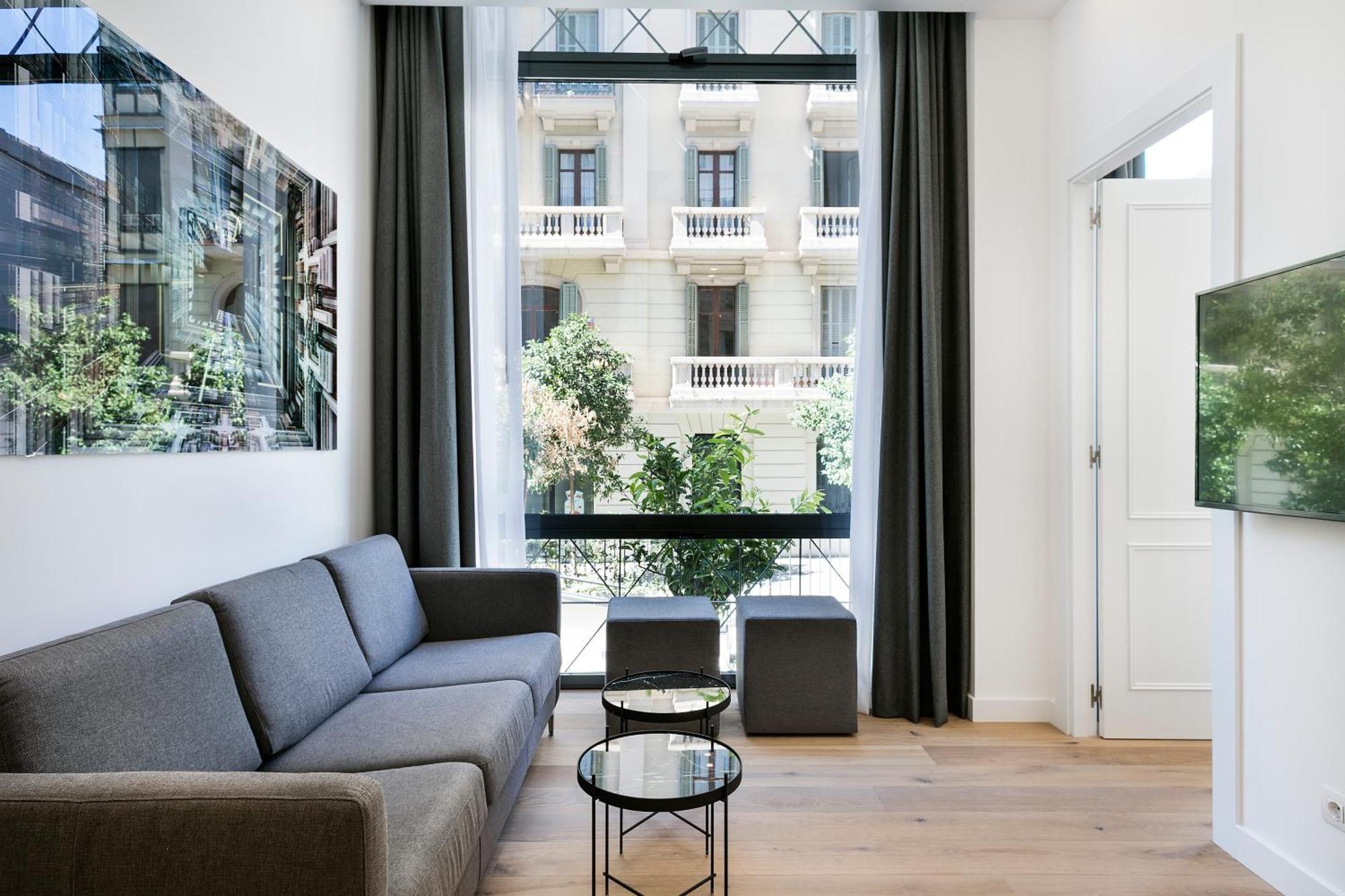 Deluxe Two-Bedroom Apartment