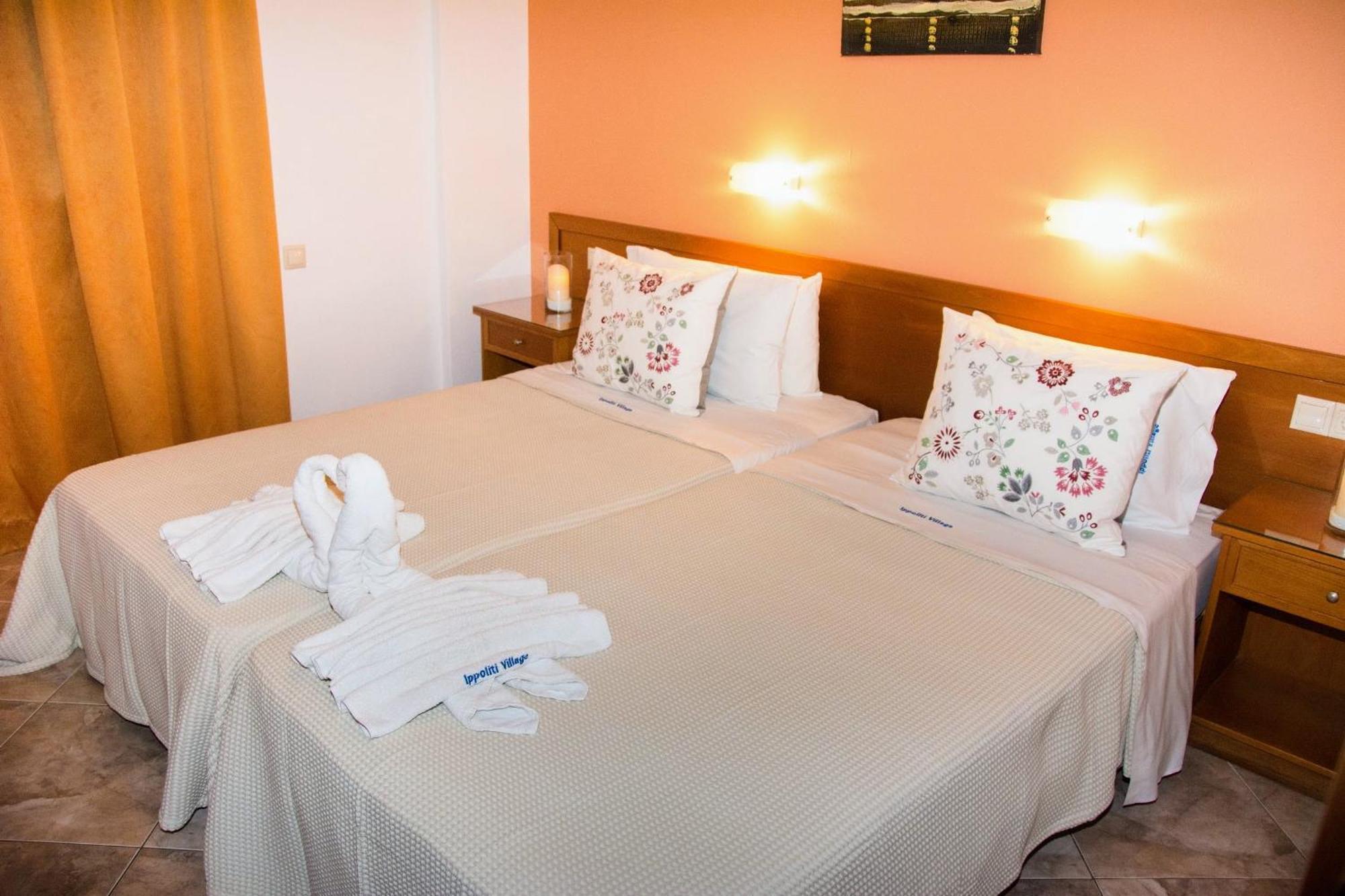 One-Bedroom Triple Apartment with Sea View,820822721:JPEG