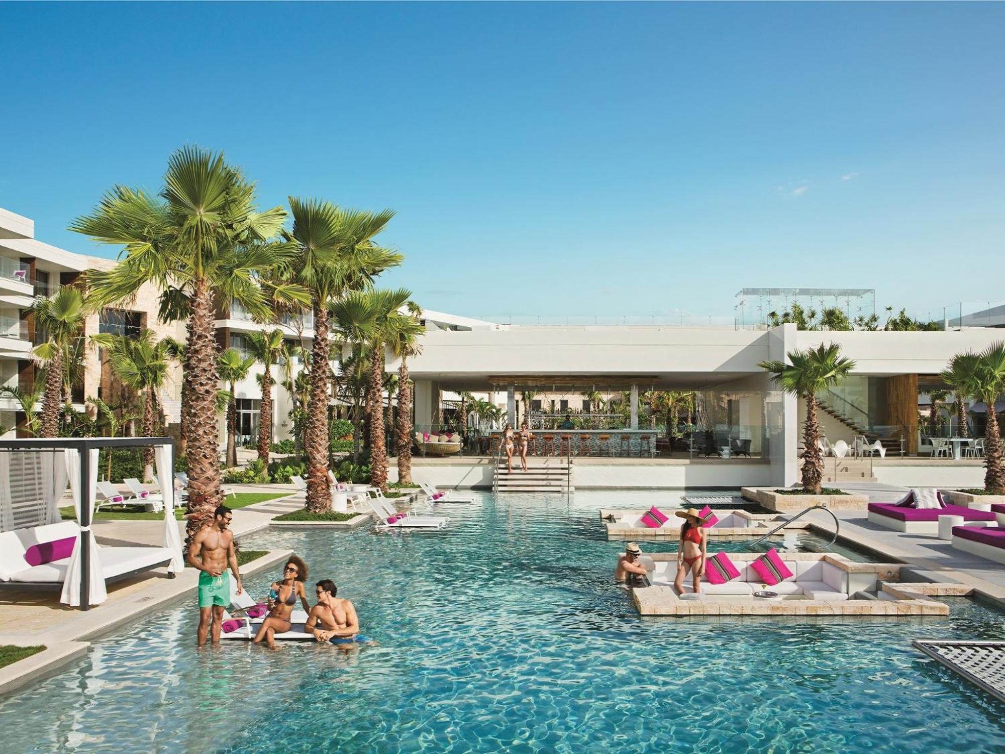 Allure Junior Suite Ocean View King