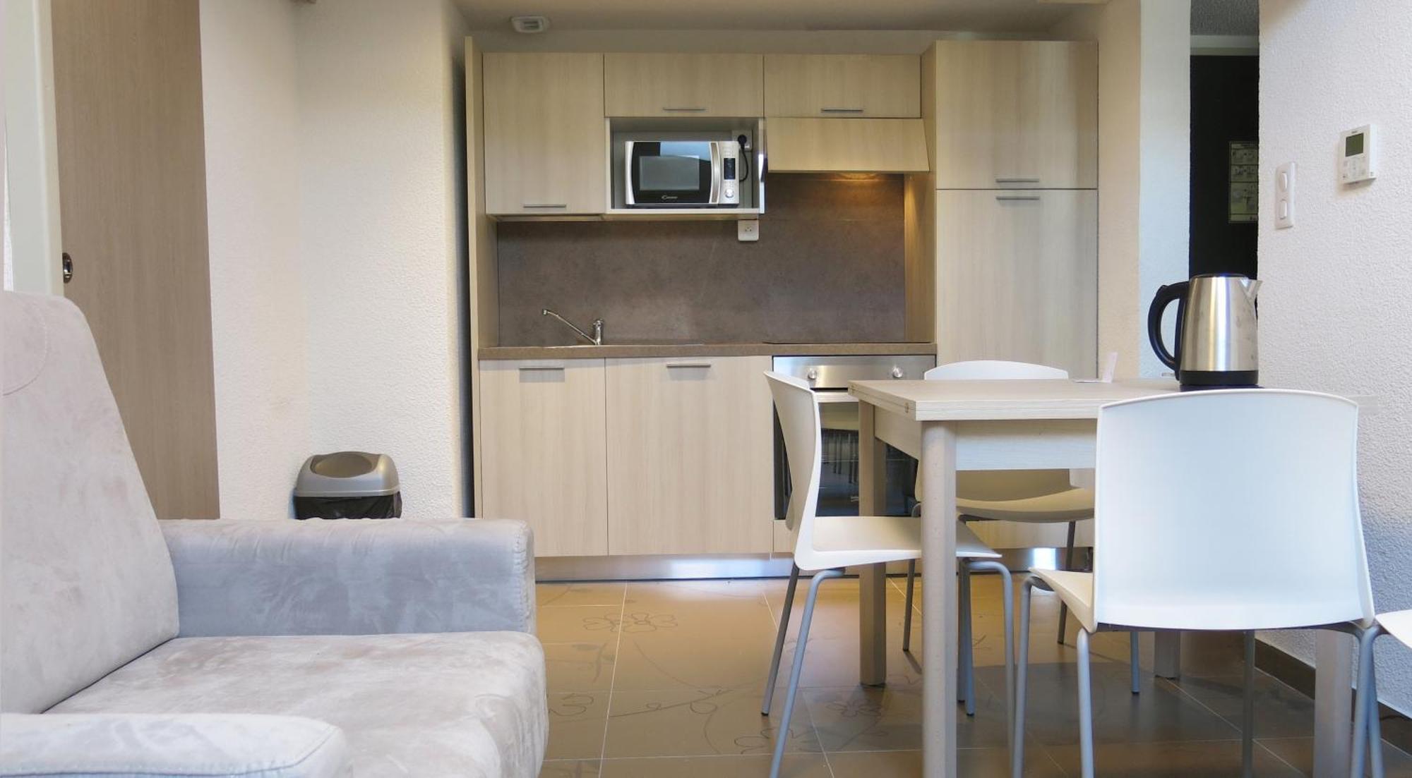 One-Bedroom Apartment,790166574:JPEG