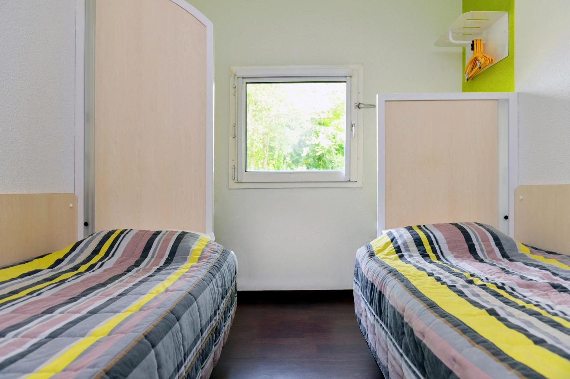 Twin Room,821687567:JPEG