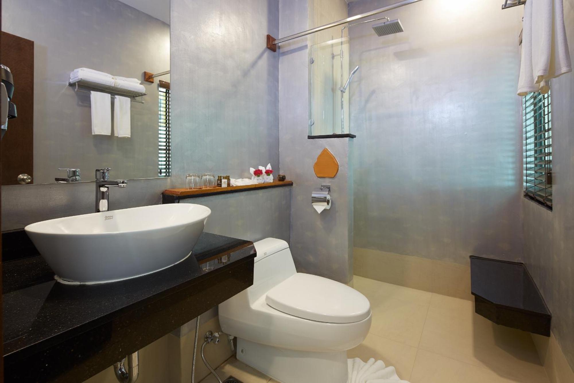 Superior Double or Twin Room Crystal