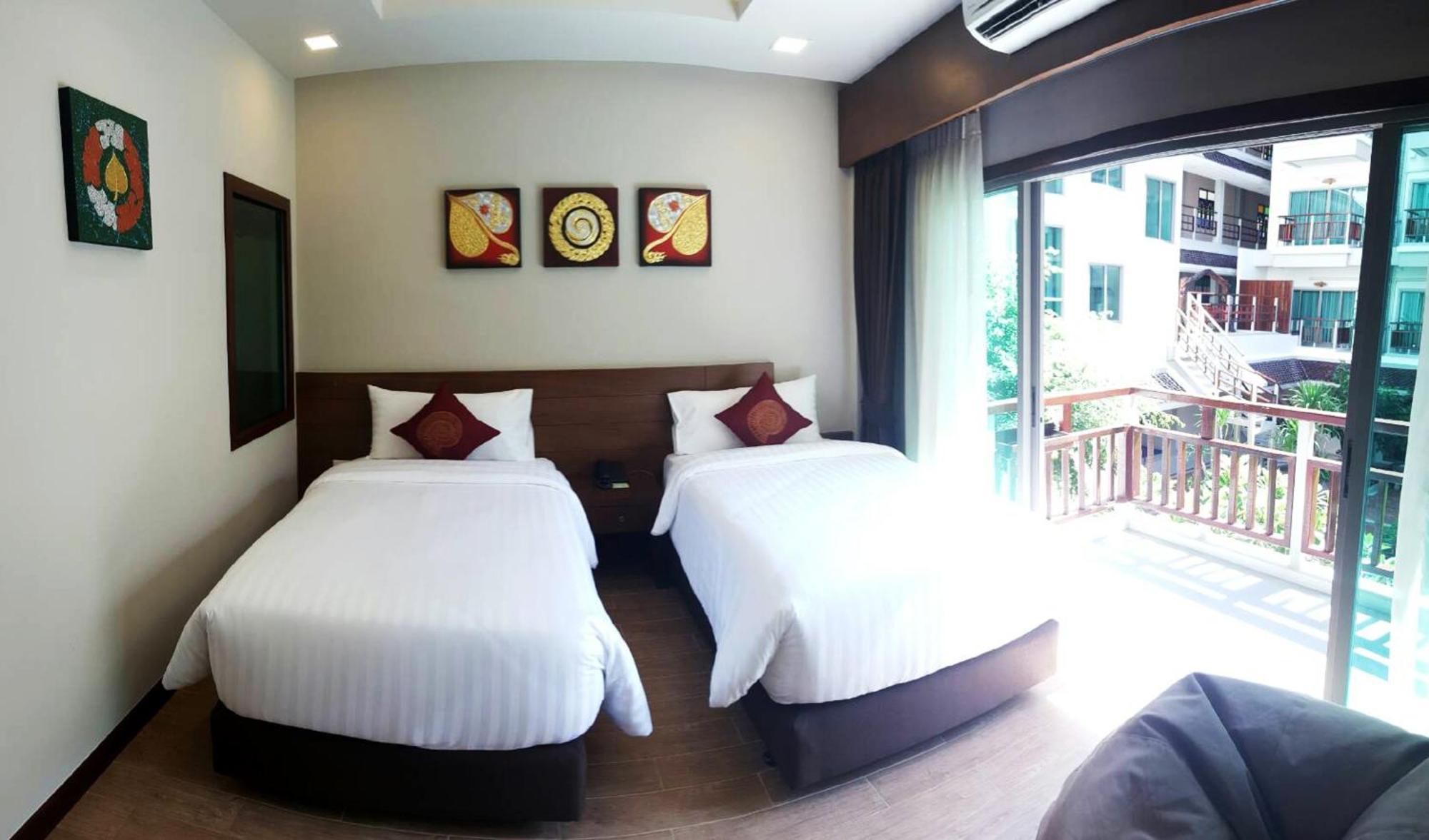 Superior Double or Twin Room Crystal