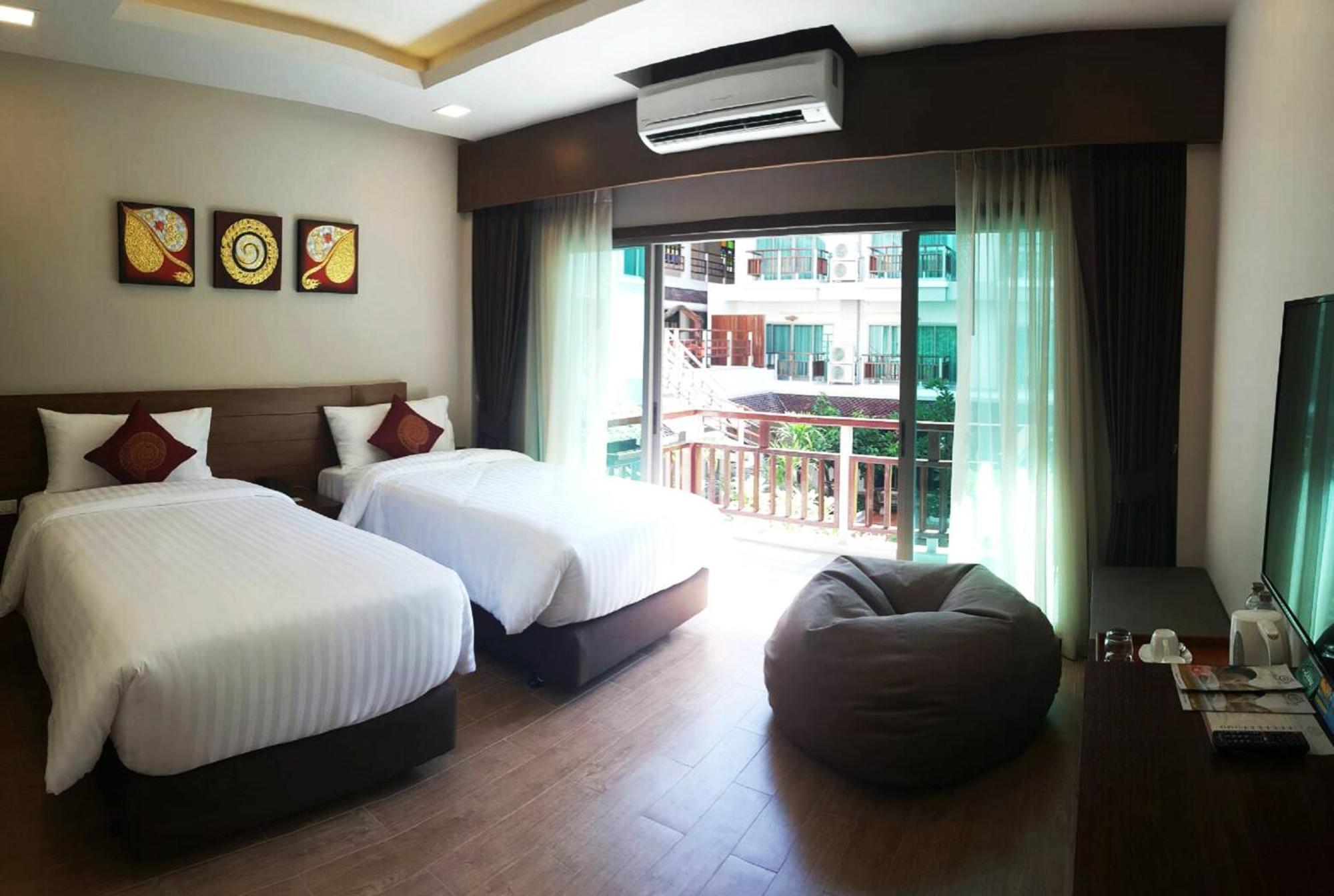 Superior Double or Twin Room Crystal