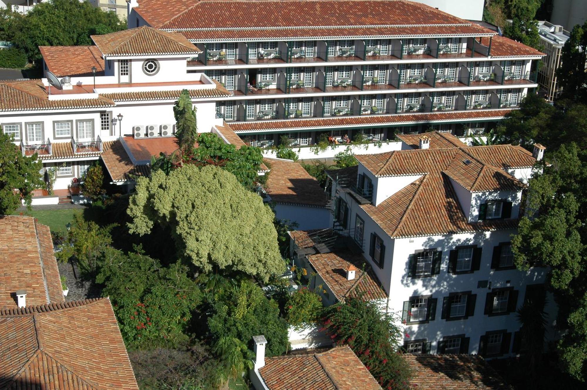 Superior Double or Twin Room Balcony Side Sea View