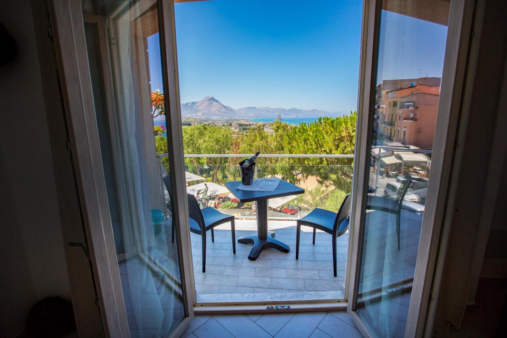 Quadruple Room Sea View