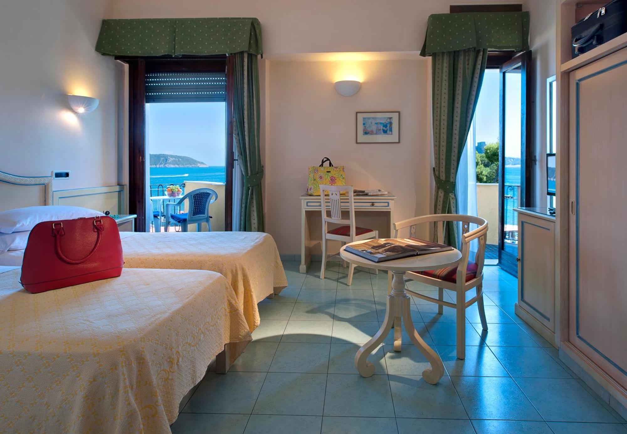 Double or Twin Room with Balcony,823223327:JPEG