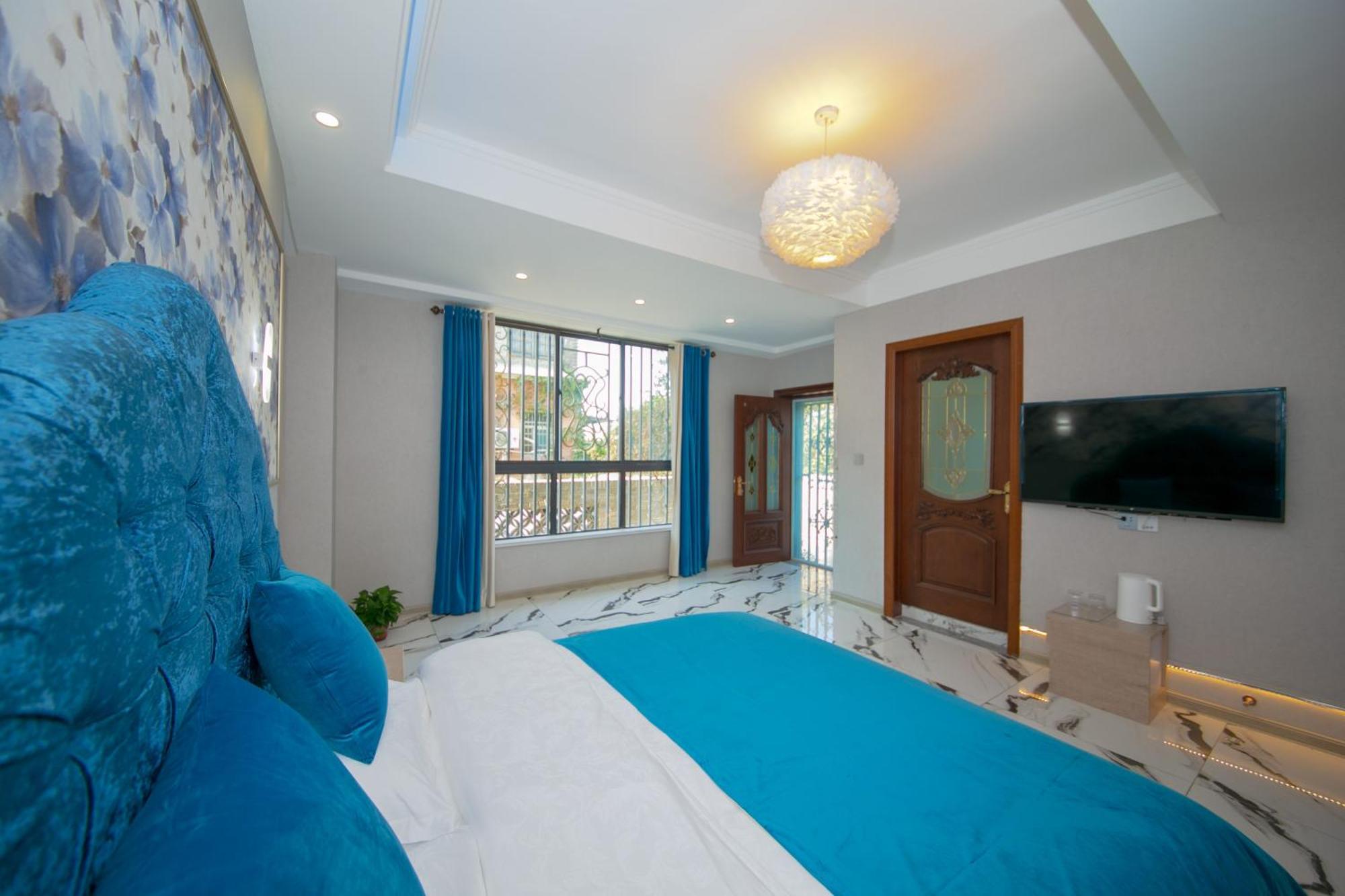 Twin Room Private Bathroom