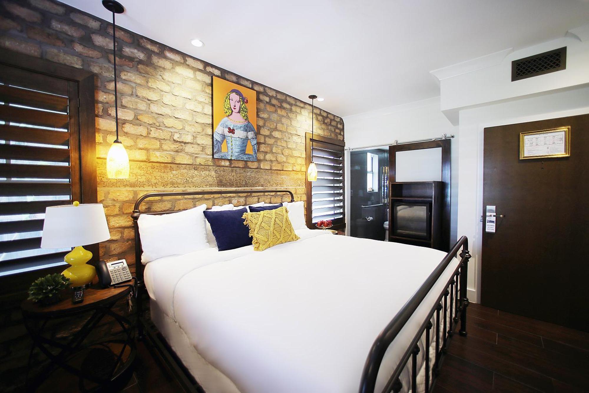Deluxe King Room Ocean View