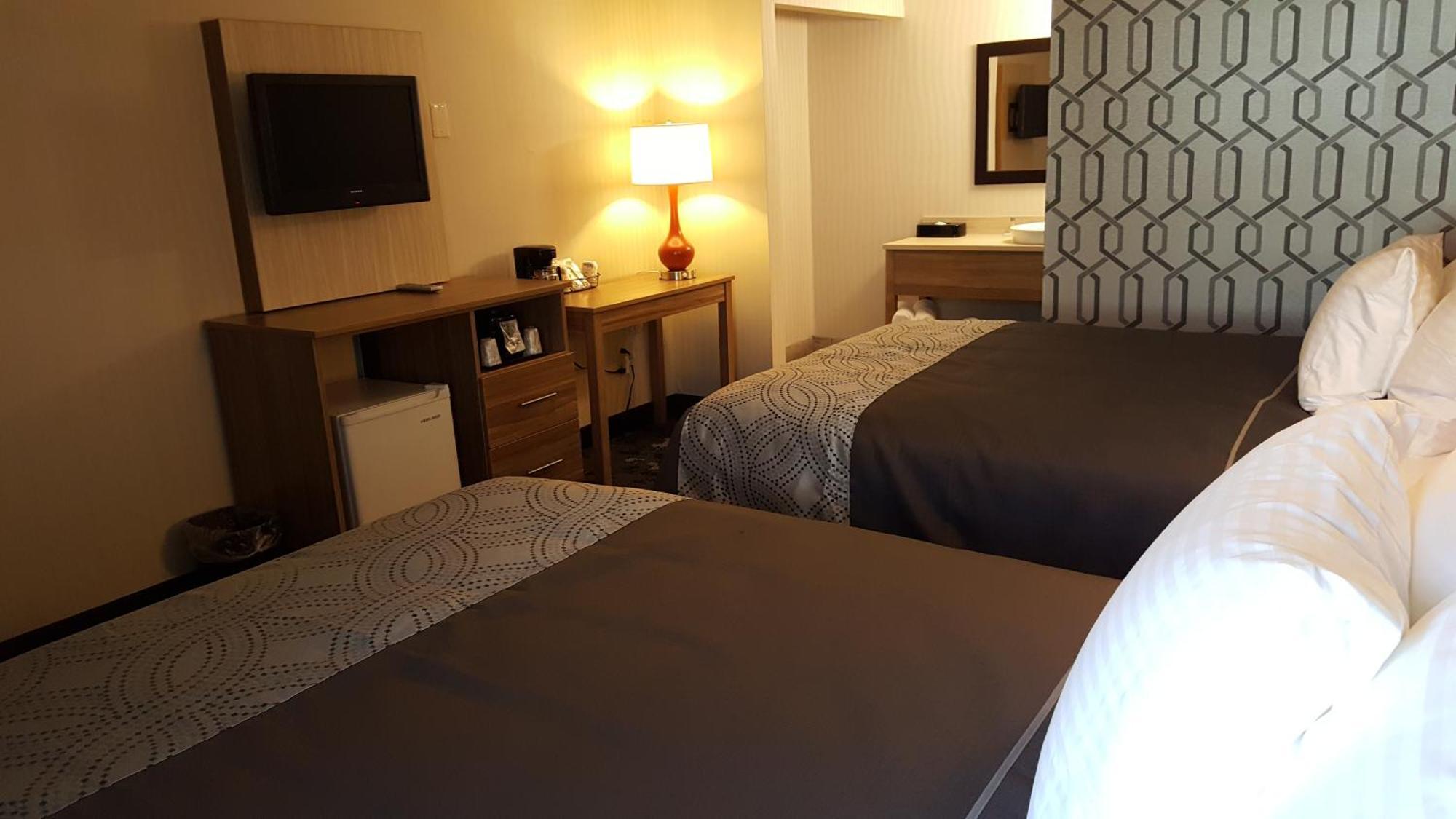 Queen Room Two Queen Beds