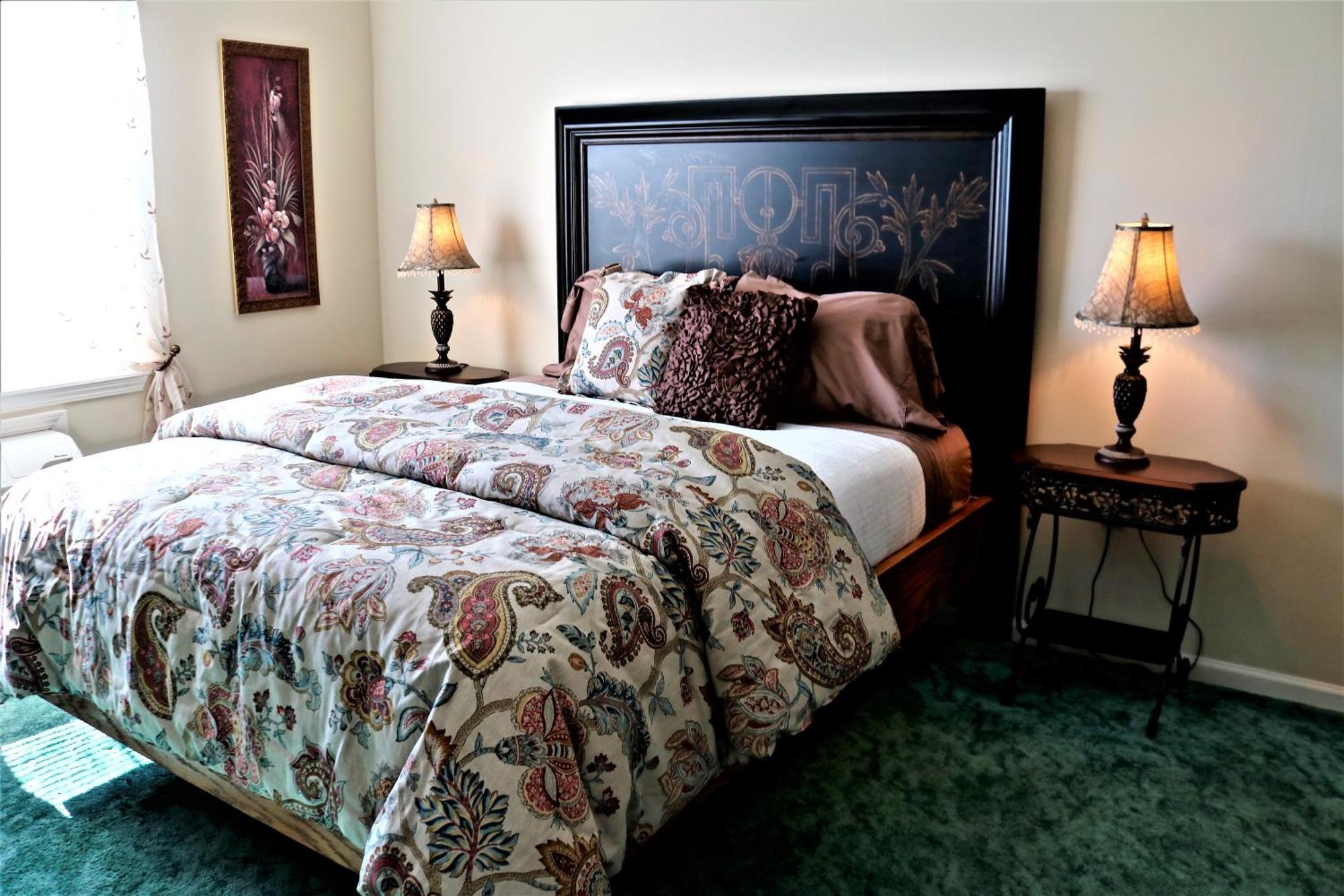 Deluxe Queen Room