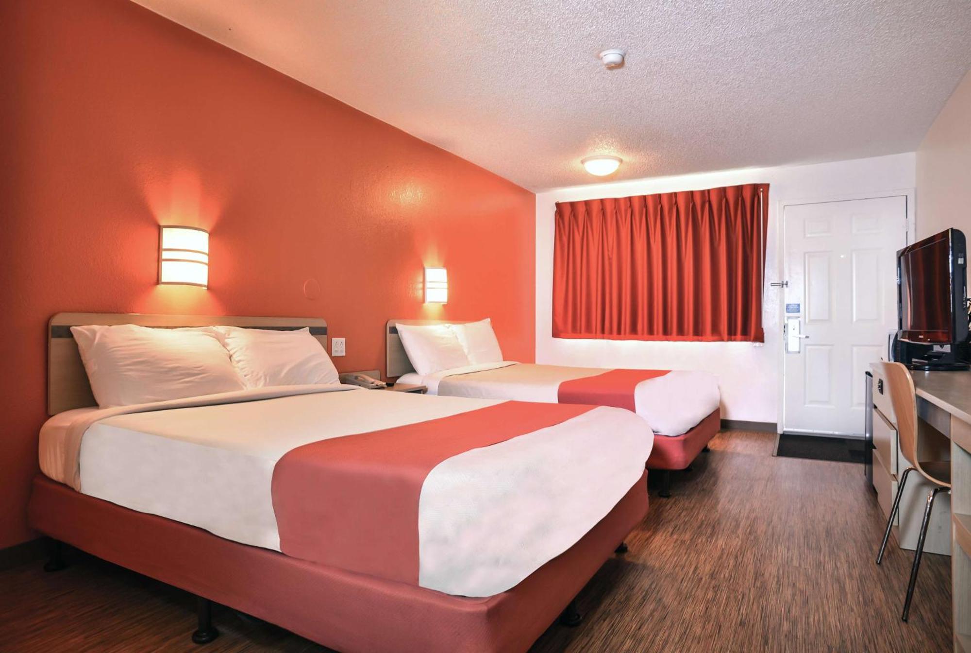 Queen Room Two Queen Beds