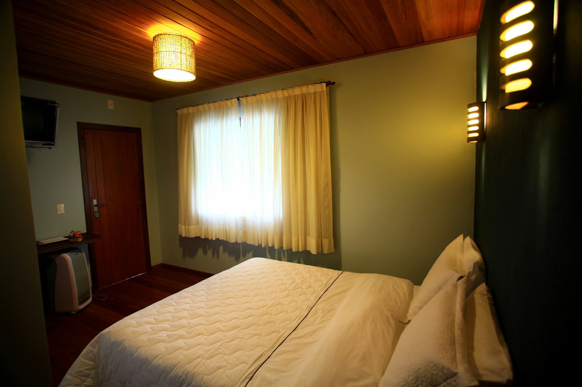 Double Room Air Conditioning