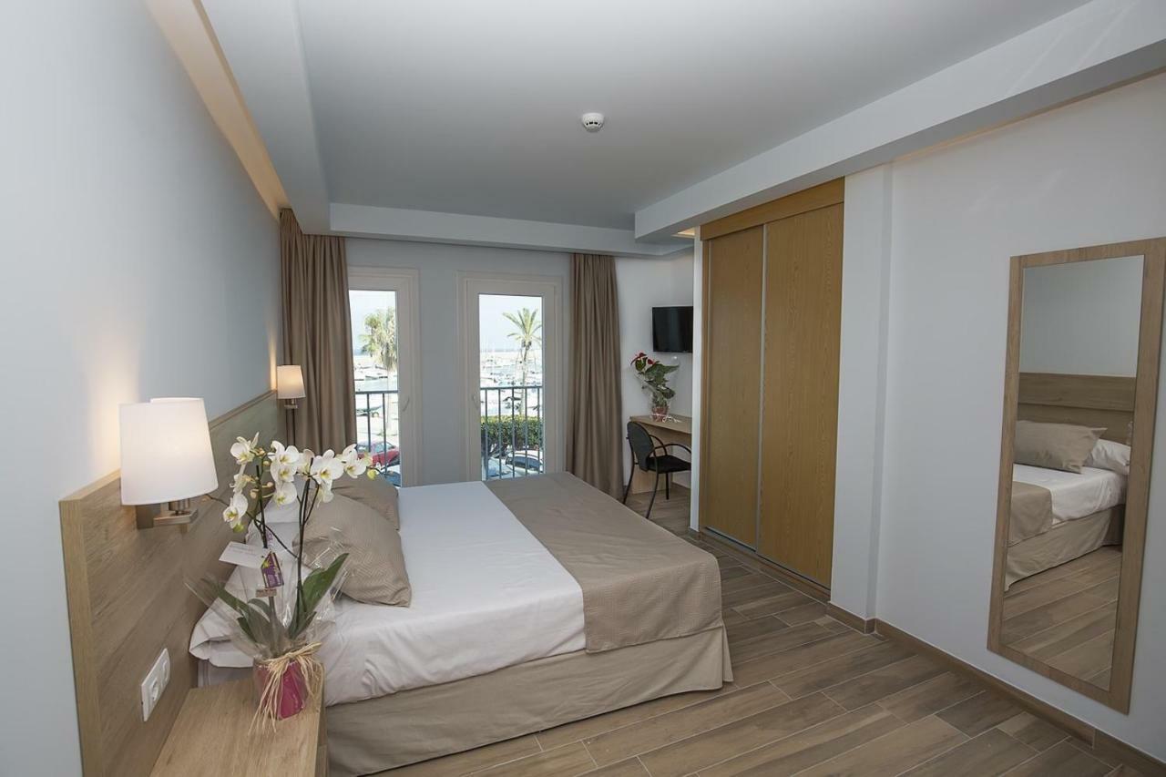 Deluxe Double or Twin Room Sea View