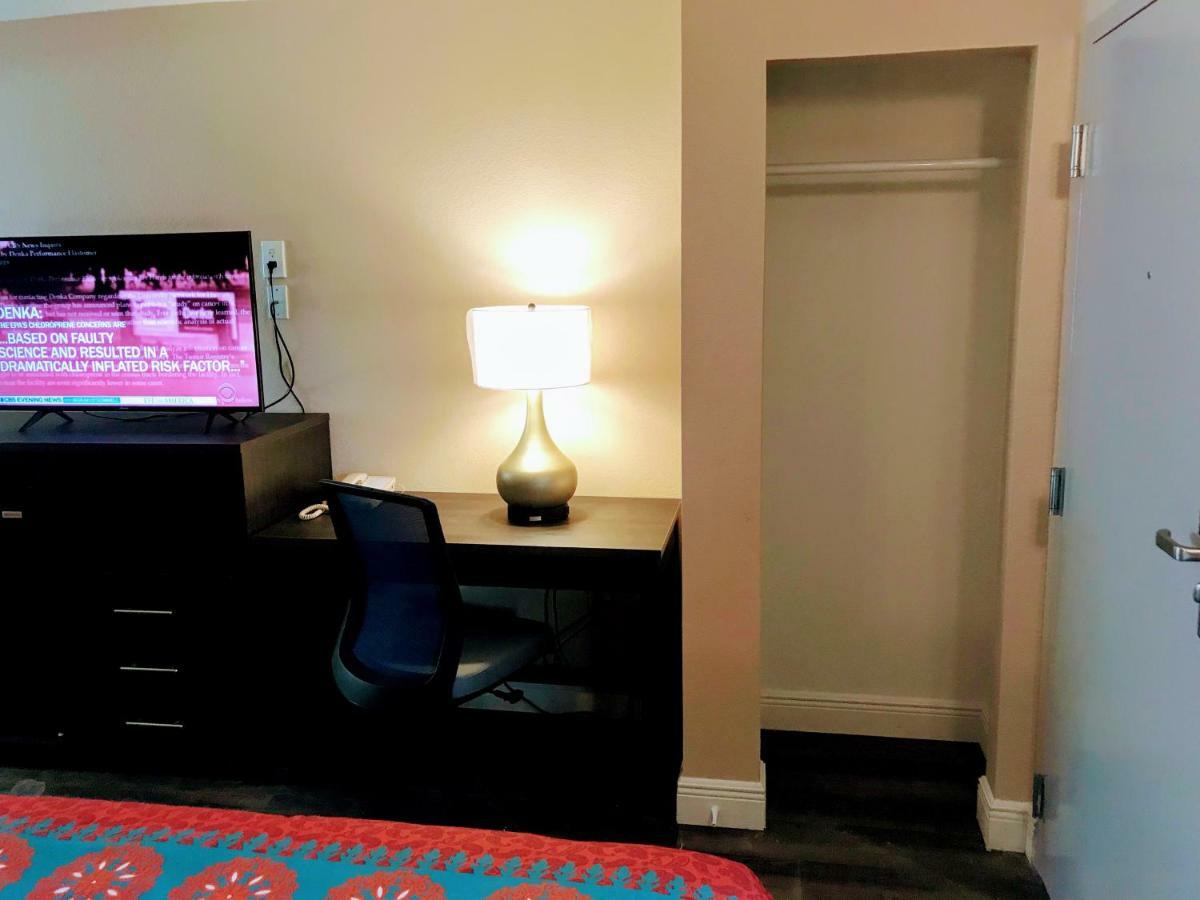 Queen Room Two Queen Beds