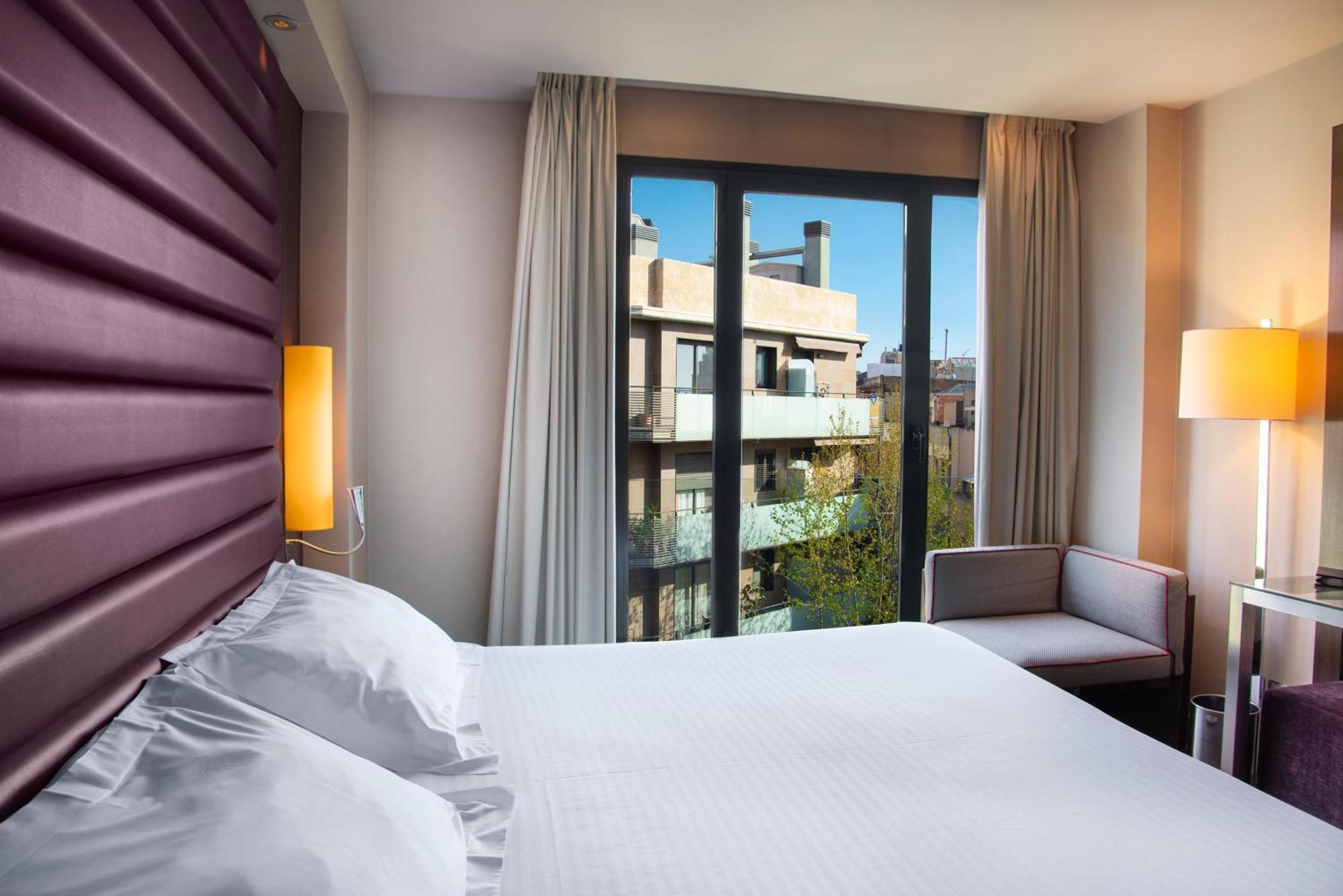Premium Room,1586103327:JPEG