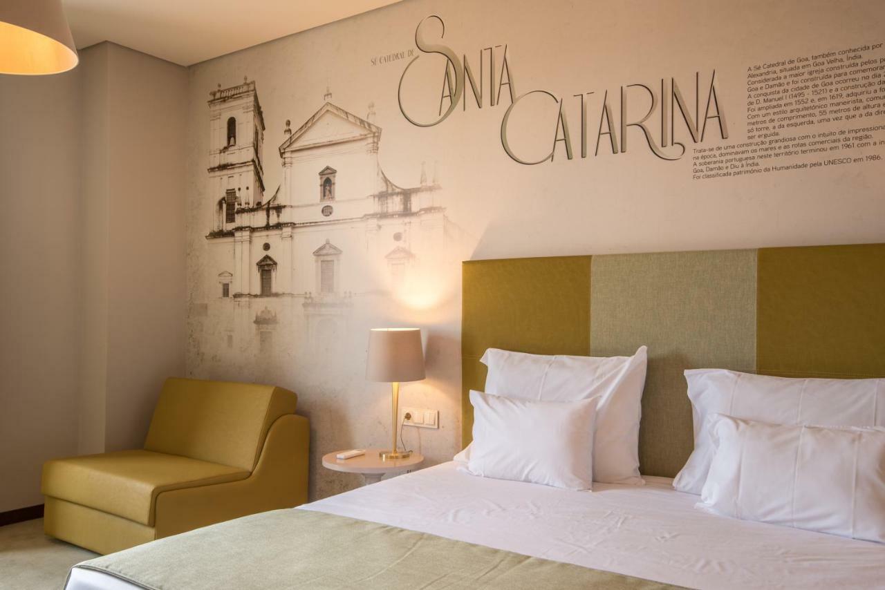 Standard Twin Room Sofa
