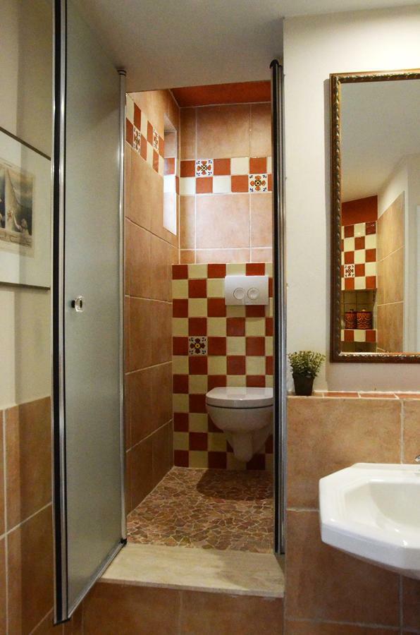 Triple Room Private Bathroom