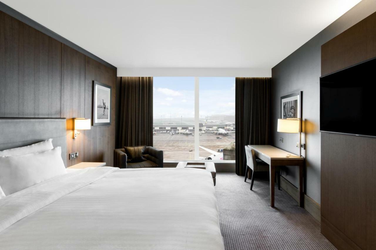 Premium Room with Runway View