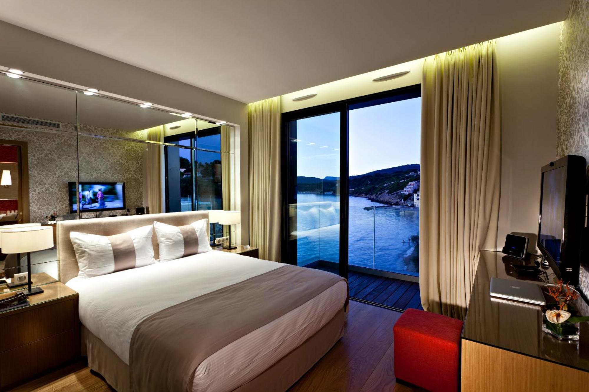 Classic Double Room Sea Side