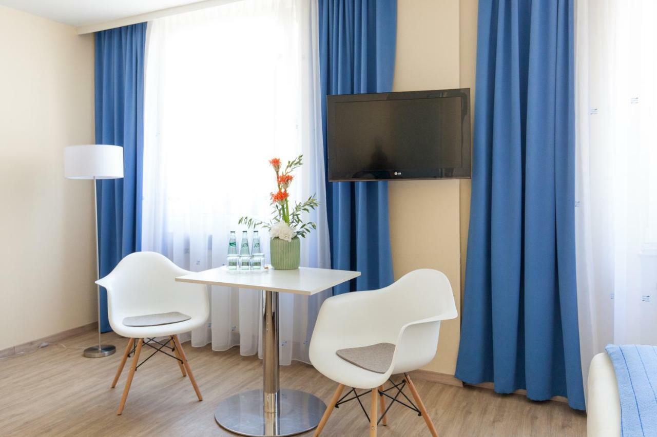 Large Double Room