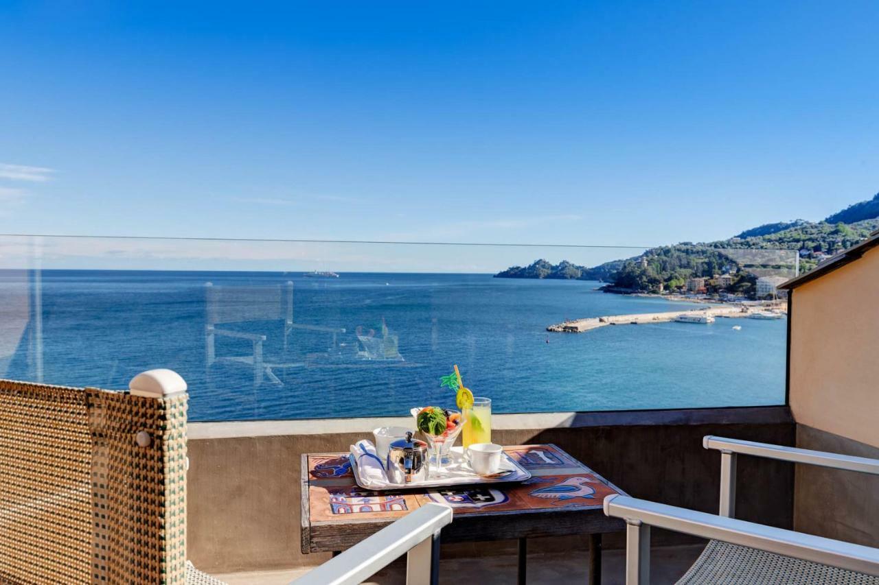 Deluxe Double or Twin Room Sea View