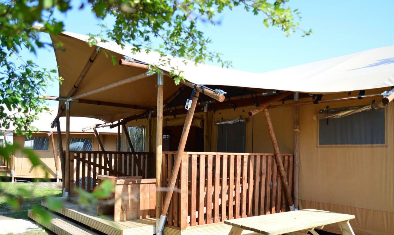 Deluxe Tent