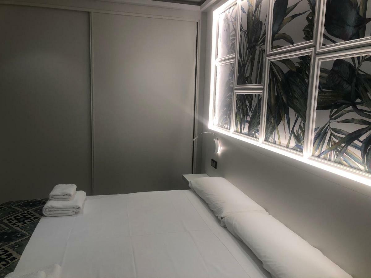 Deluxe Double Room Side Sea View